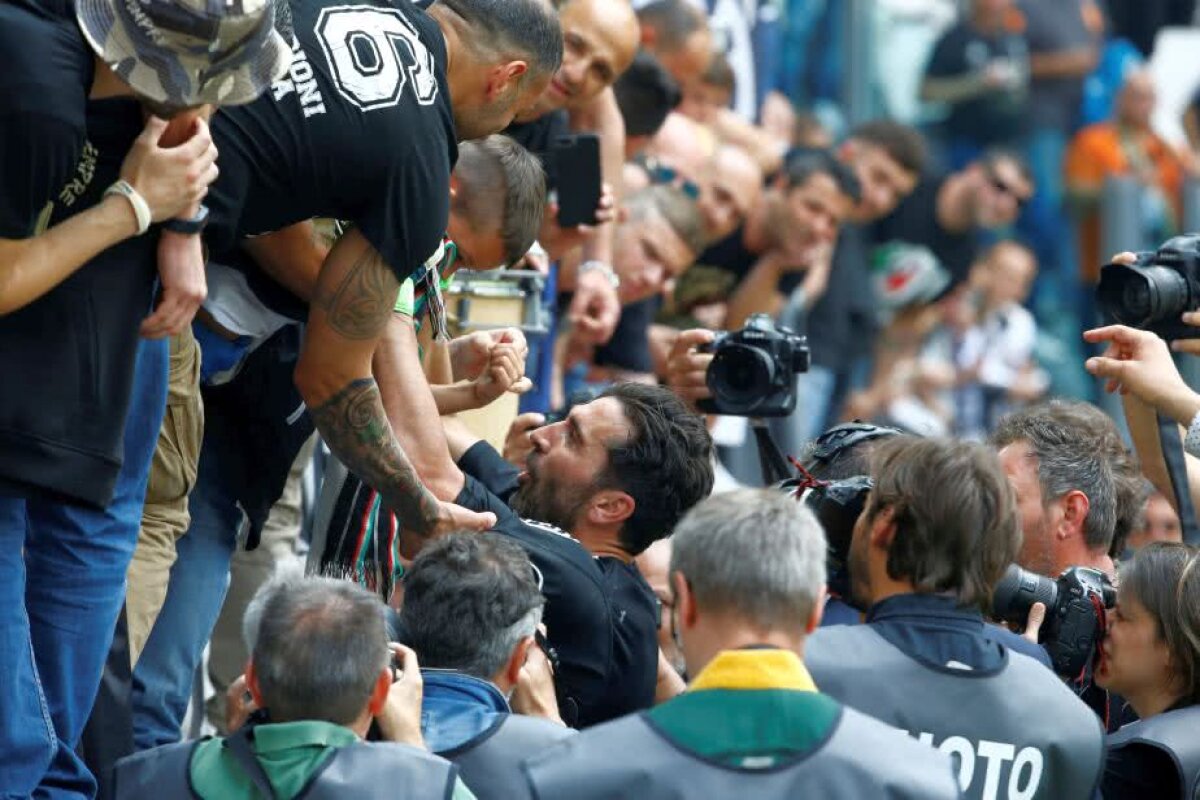 VIDEO+FOTO Buffon, storia di un grande amore » Legendarul portar și-a luat adio în lacrimi de la Juventus + petrecere pentru trofeul de campioană