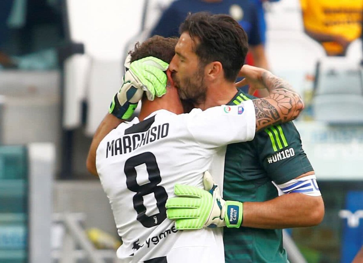 VIDEO+FOTO Buffon, storia di un grande amore » Legendarul portar și-a luat adio în lacrimi de la Juventus + petrecere pentru trofeul de campioană