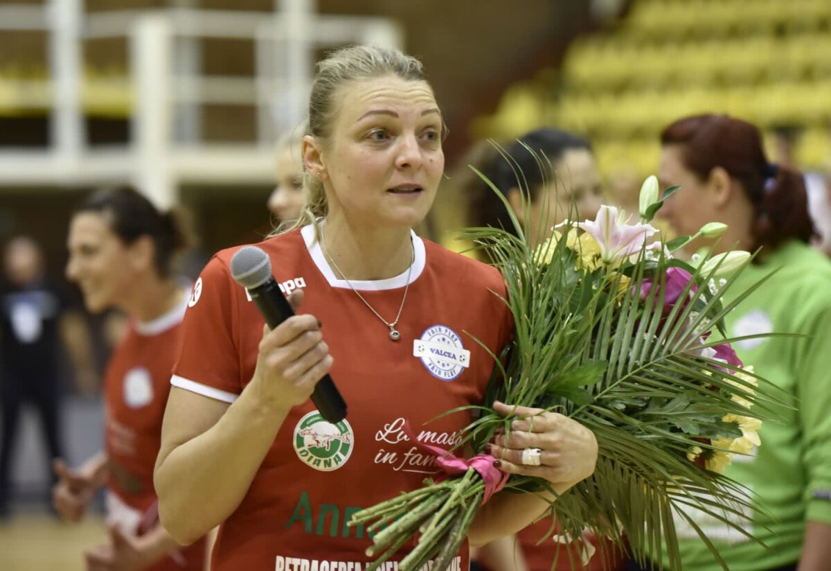 GALERIE FOTO Întâlnire pentru o nouă șansă la viață! Simona Gogârlă și-a jucat meciul de retragere într-o partidă caritabilă