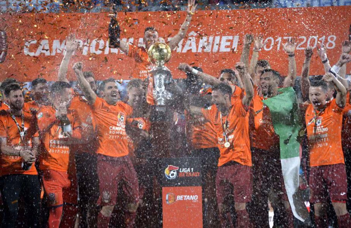 CFR CLUJ CAMPIOANĂ // GALERIE FOTO Fiesta la Cluj! » Imaginile bucuriei: cum au celebrat fotbaliștii CFR-ului al 4-lea titlu din istorie