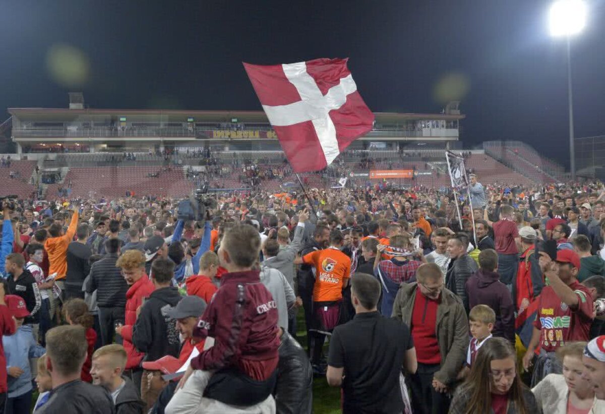 CFR CLUJ CAMPIOANĂ // GALERIE FOTO Fiesta la Cluj! » Imaginile bucuriei: cum au celebrat fotbaliștii CFR-ului al 4-lea titlu din istorie