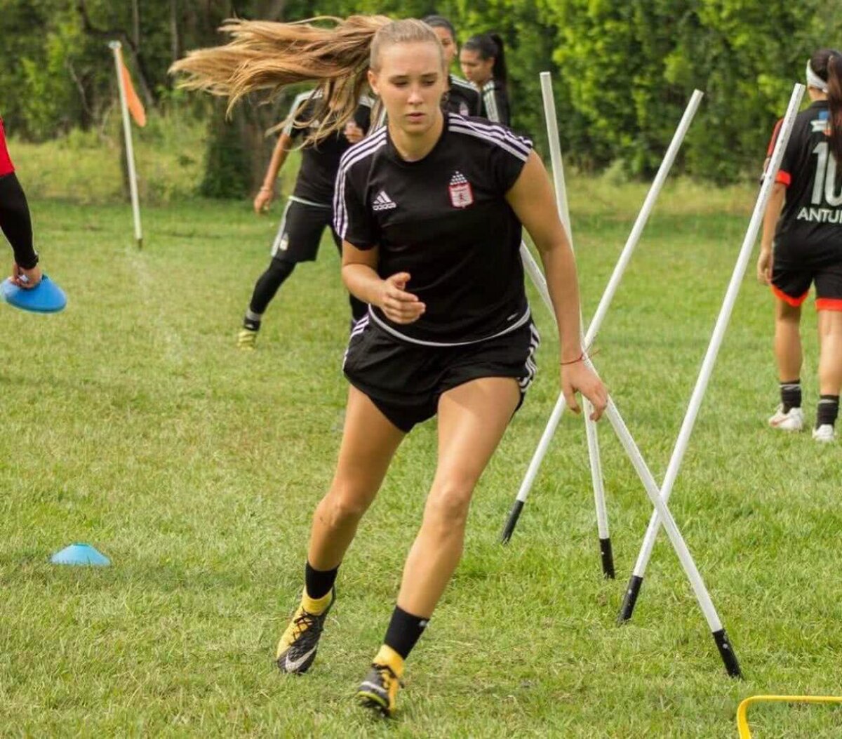 FOTO Pereche mixtă » Fostul iubit al Soranei Cîrstea a bifat o nouă cucerire: o fotbalistă de la Atletico Madrid!