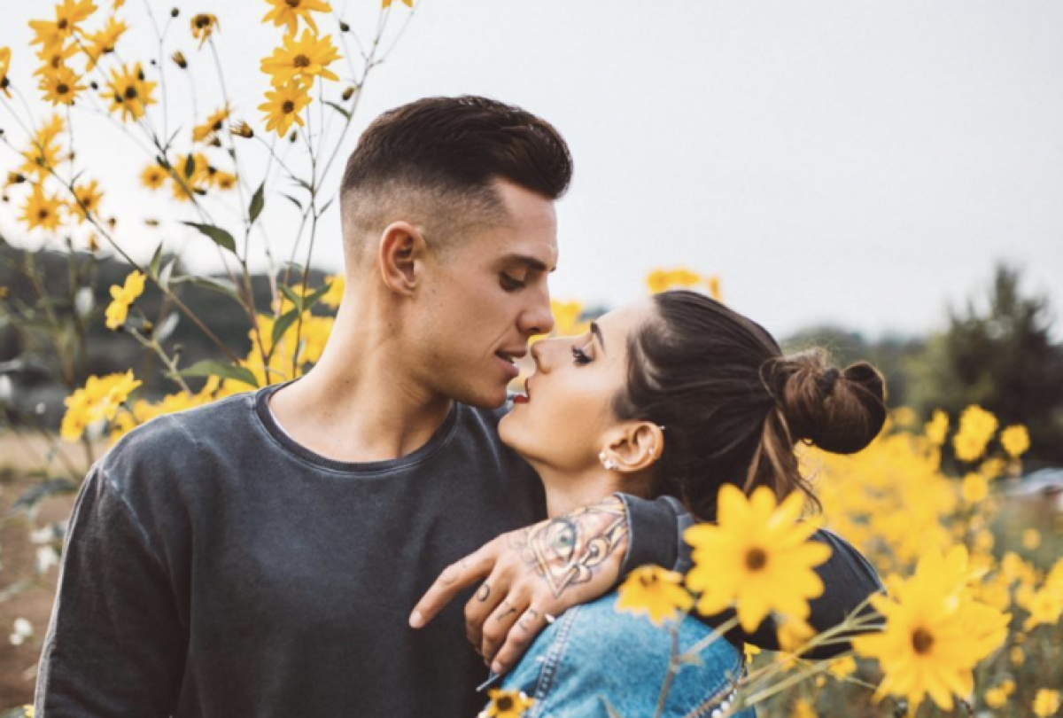 FOTO Un selfie care a aprins Spania » Cine e tânăra superbă care s-a pozat cu Ronaldo și a ajuns în revistele mondene