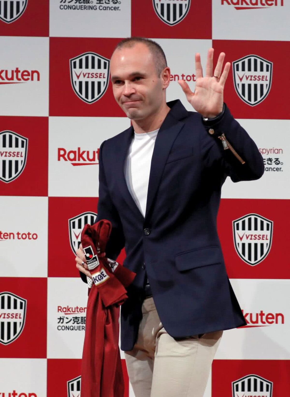 VIDEO+FOTO Oficial! Iniesta, prezentat la Vissel Kobe în fața a 300 de ziariști. ”Am avut multe oferte, dar Japonia e o țară frumoasă, cu o cultură la fel de frumoasă”