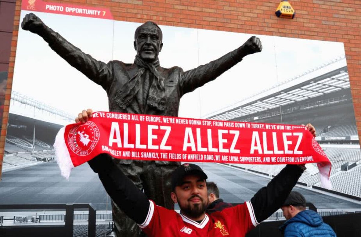 VIDEO + FOTO Poveste spectaculoasă: cum a ajuns un hit disco al anilor '80 imnul de Liga Campionilor al fanilor lui Liverpool » Steliștii și craiovenii l-au preluat și ei