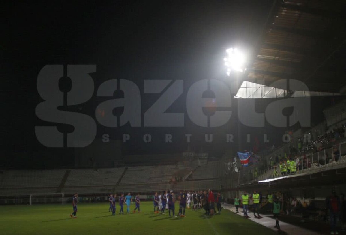 FOTO A căzut nocturna în Giulești la CSA Steaua - Dinamo » 17 ani de la celebrul episod cu PSG