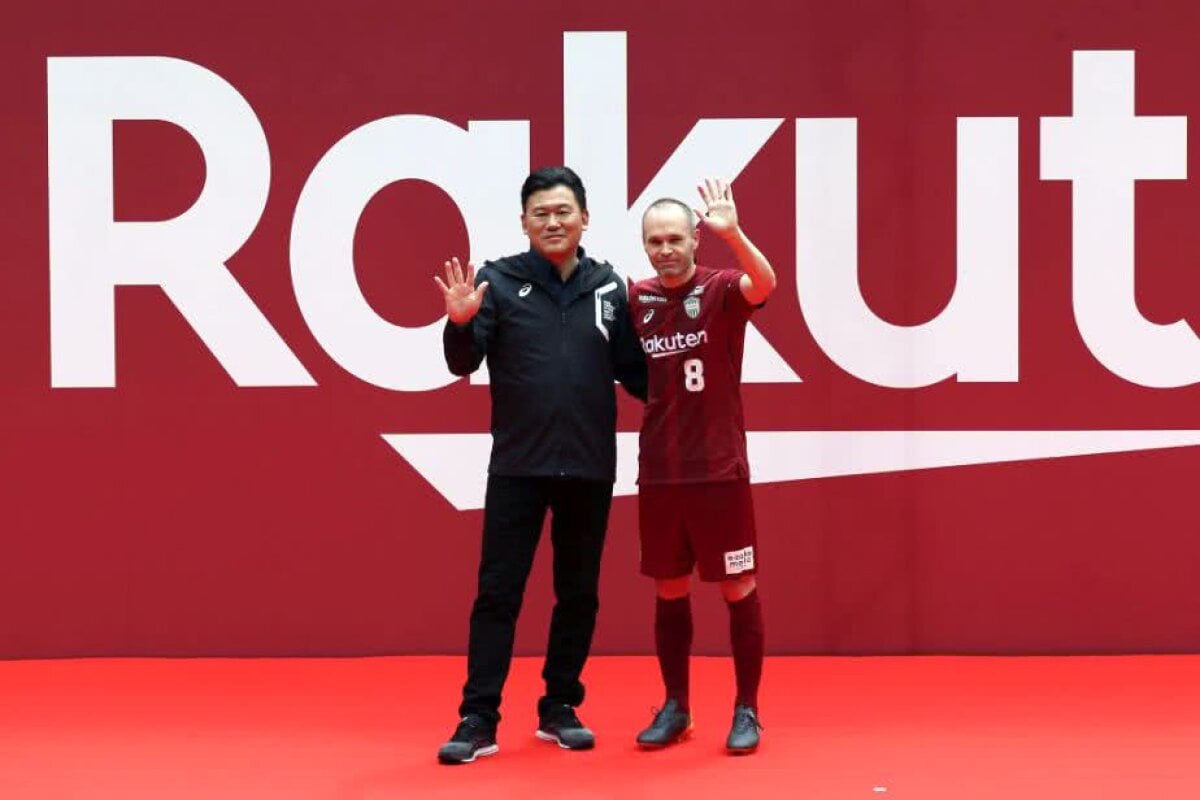 GALERIE FOTO Câți oameni au fost pe stadion la prezentarea lui Iniesta în Japonia