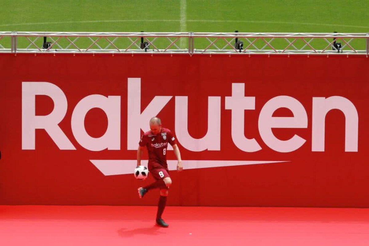 GALERIE FOTO Câți oameni au fost pe stadion la prezentarea lui Iniesta în Japonia