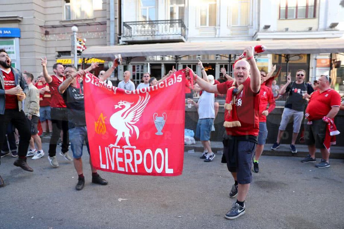 GALERIE FOTO Cum au trăit reporterii GSP finala Ligii » 100.000 de oameni au readus la viață spiritul Kievului pentru un week-end