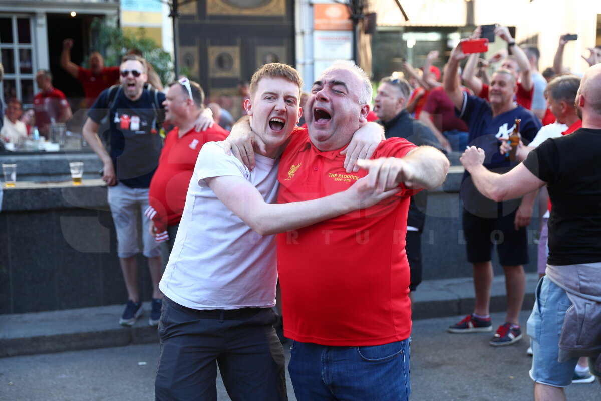 GALERIE FOTO Cum au trăit reporterii GSP finala Ligii » 100.000 de oameni au readus la viață spiritul Kievului pentru un week-end