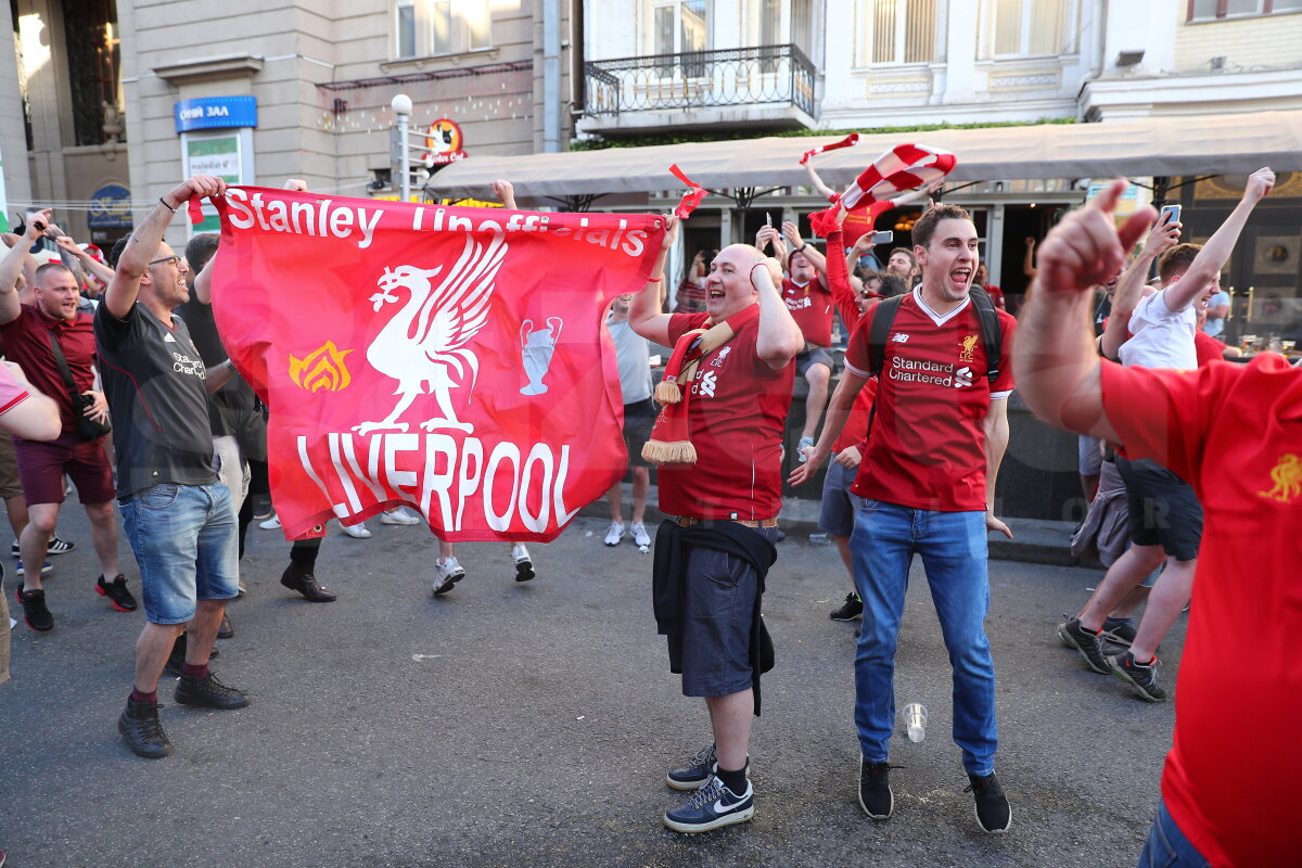 GALERIE FOTO Cum au trăit reporterii GSP finala Ligii » 100.000 de oameni au readus la viață spiritul Kievului pentru un week-end