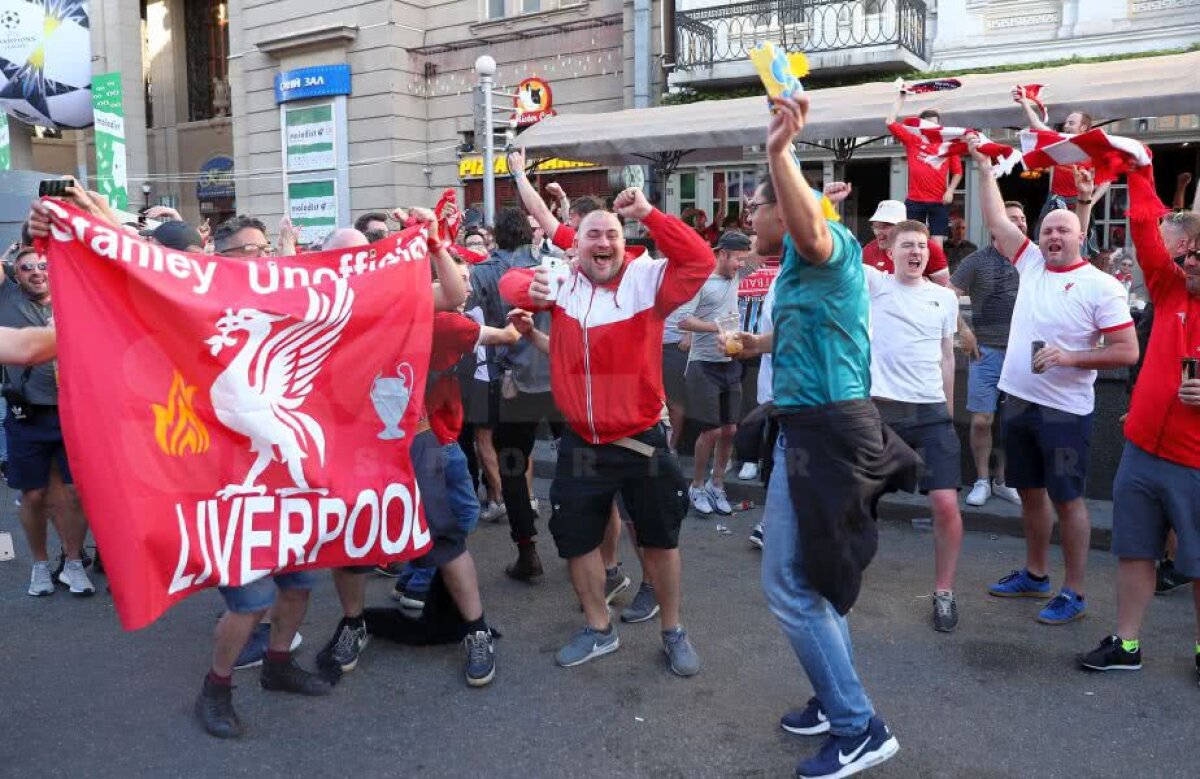 GALERIE FOTO Cum au trăit reporterii GSP finala Ligii » 100.000 de oameni au readus la viață spiritul Kievului pentru un week-end