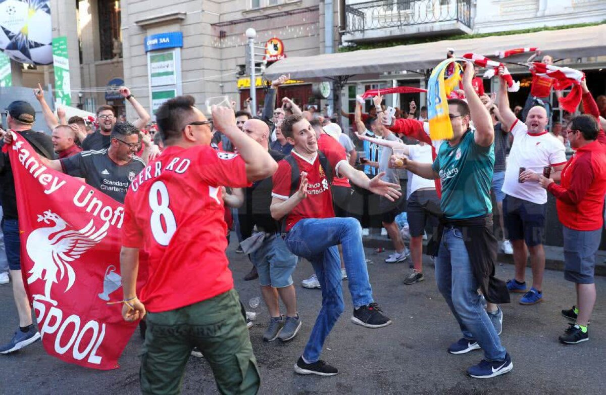 GALERIE FOTO Cum au trăit reporterii GSP finala Ligii » 100.000 de oameni au readus la viață spiritul Kievului pentru un week-end