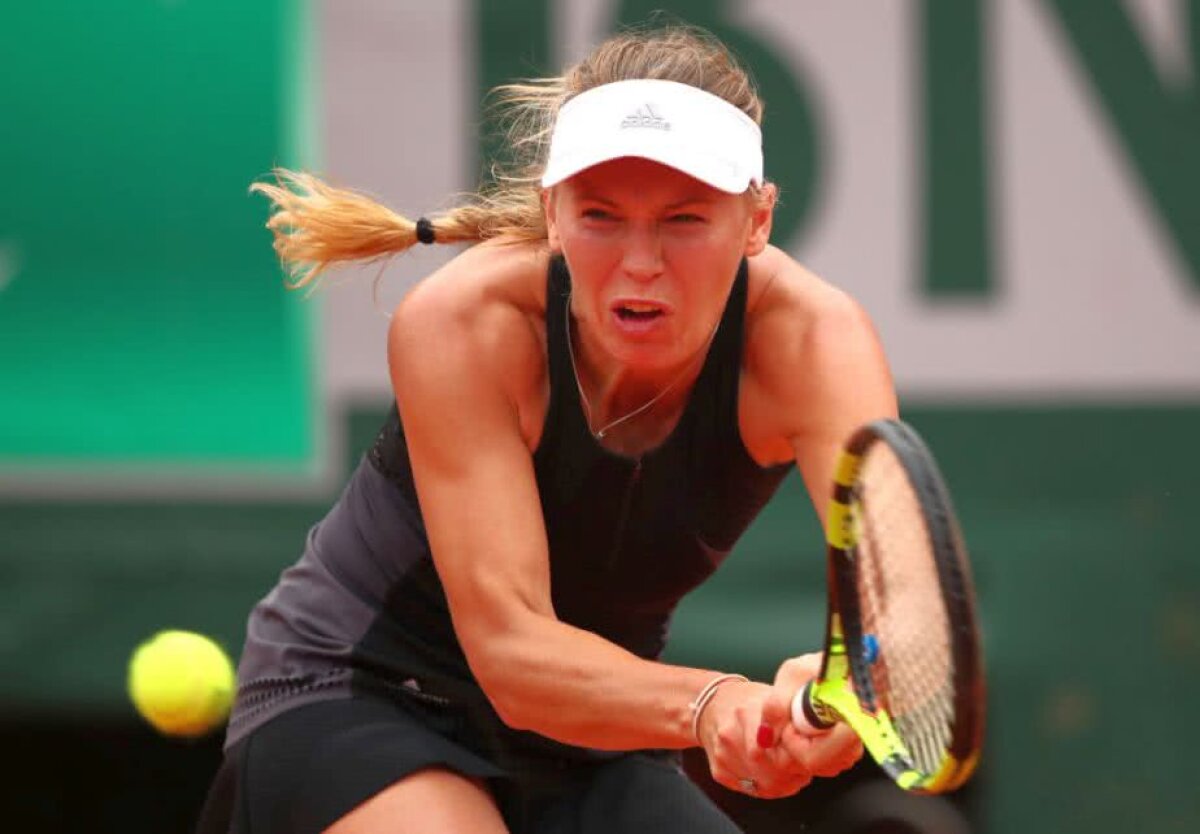 ROLAND GARROS // VIDEO + FOTO Caroline Wozniacki, emoții în primul set jucat la Paris » Cine este adversara din turul secund