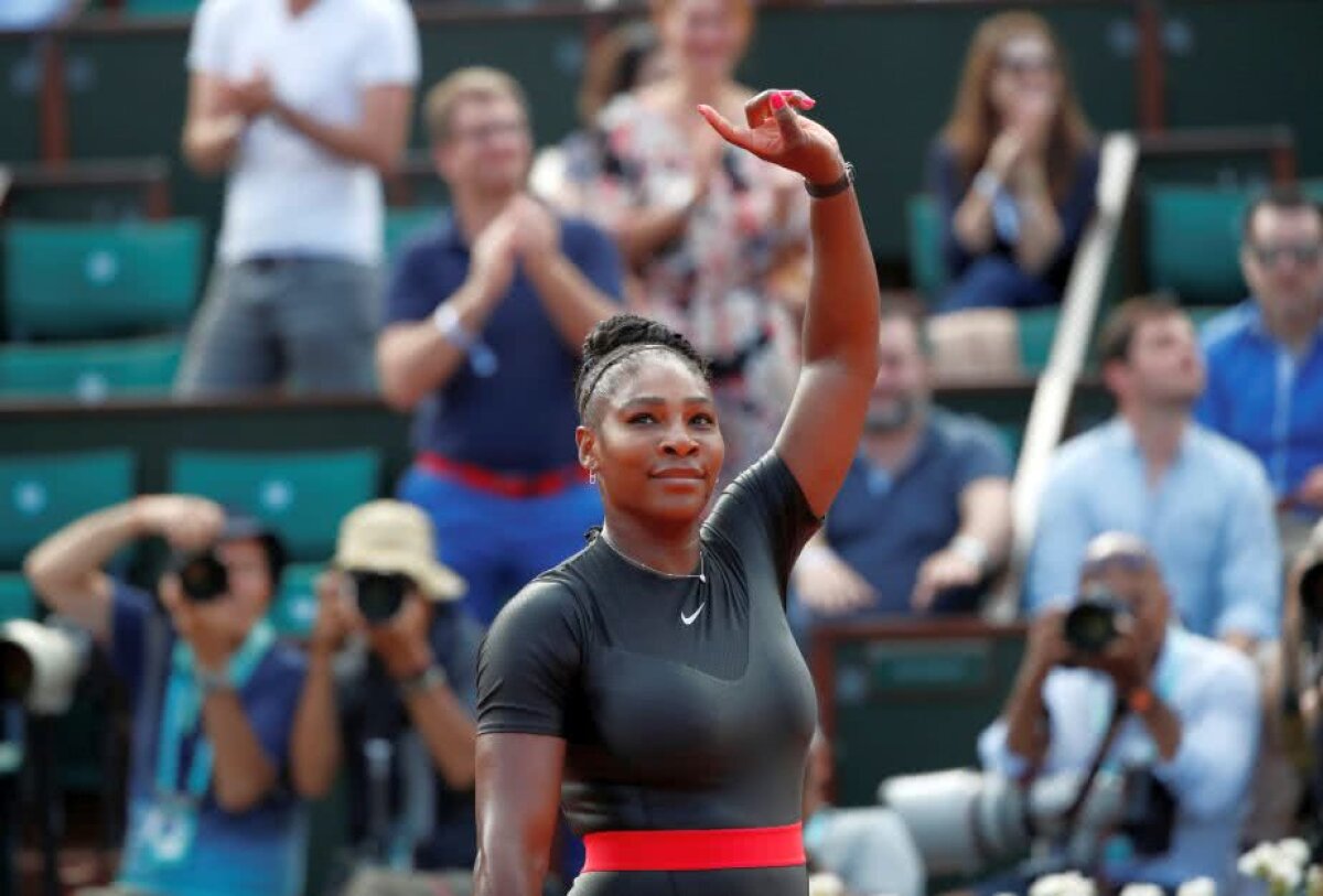 Serena - Pliskova // FOTO Serena Williams a revenit în circuit îmbrăcată precum "Catwoman" și s-a calificat în turul 2 la Roland Garros: "Regina s-a întors!" 