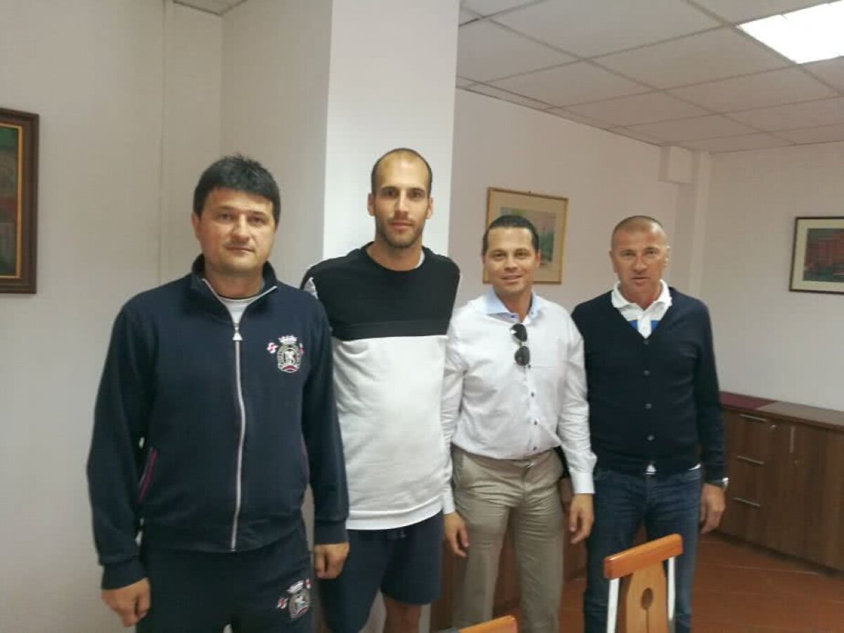 FOTO U Cluj a început întăririle pentru Liga a 2-a » Al treilea transfer: un fost internațional vine în Ardeal