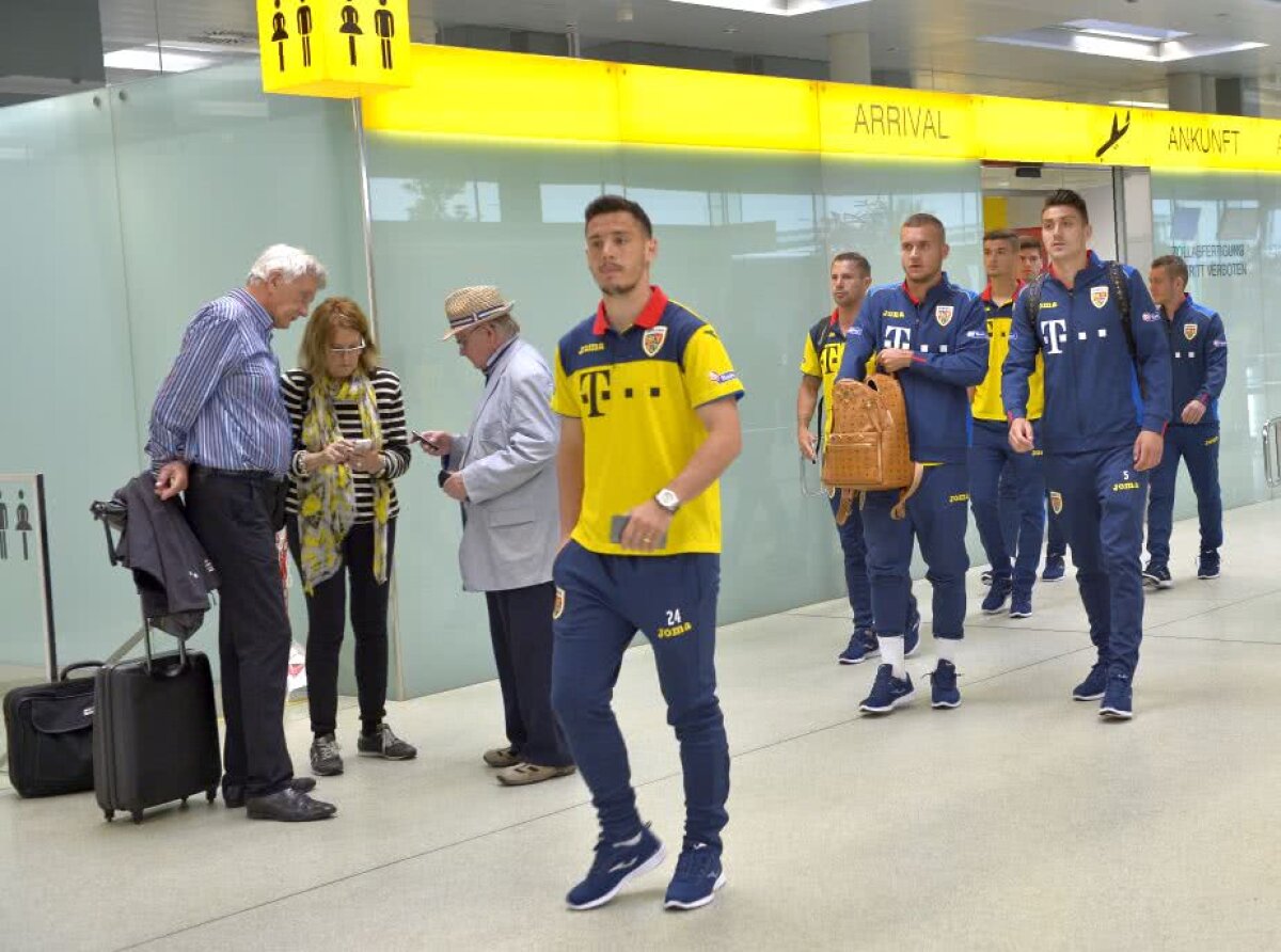 CORESPONDENȚĂ DIN AUSTRIA // GALERIE FOTO Naționala României a ajuns la Graz, locul amicalului cu Chile » Ce "tricolor" a fost în centrul atenției