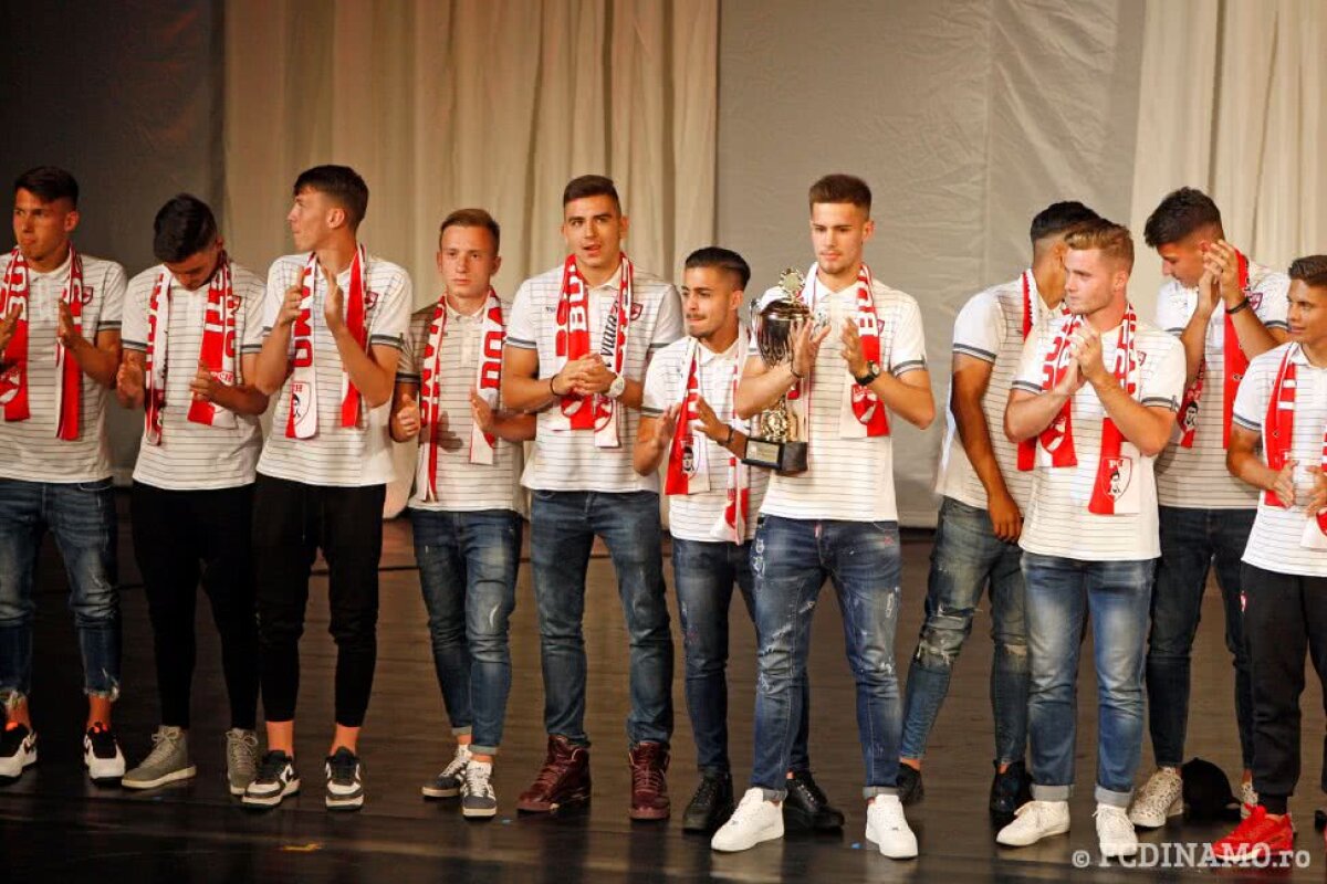 VIDEO + FOTO Dinamo și-a lansat proiectul socios "Doar Dinamo București", în aceeași seară în care Clubul Sportiv a aniversat 70 de ani » Fanii au umplut Opera și au scandat trivialități la adresa FCSB-ului