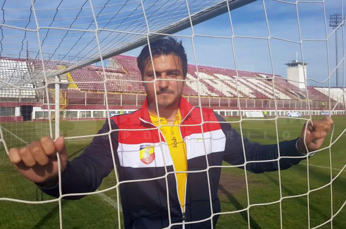 EXCLUSIV Formă de protest: fotbalistul a apărut în tricou cu FCSB la meciul cu CSA Steaua!