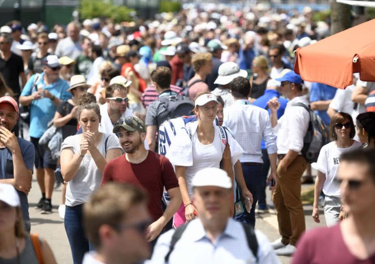 FOTOREPORTAJ ROLAND GARROS // 15 imagini inedite din inima de zgură a Parisului » Irina Begu a oferit imaginea zilei :) 