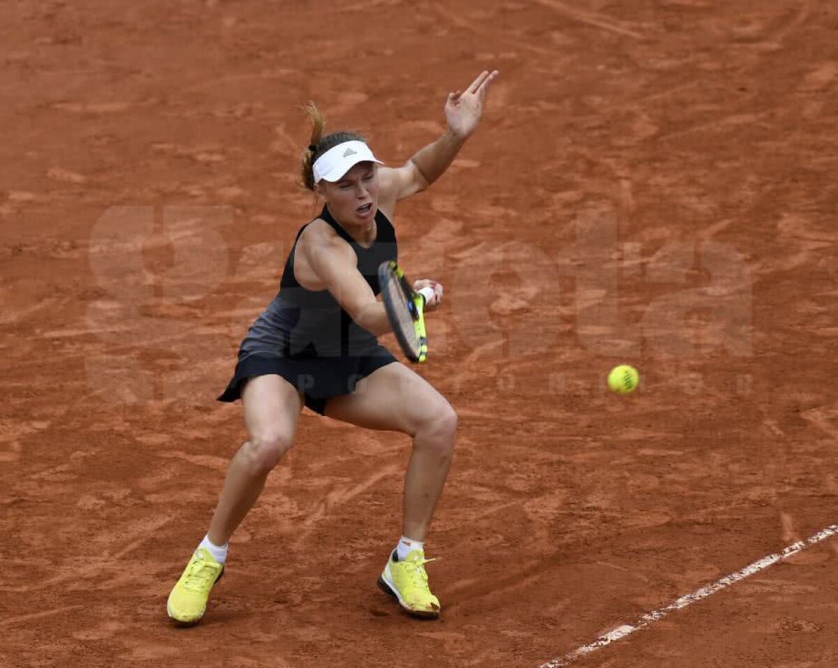 GALERIE FOTO Fără emoții » Rivala Simonei Halep a ajuns în "optimile" de la Roland Garros: adversară de coșmar pentru daneză