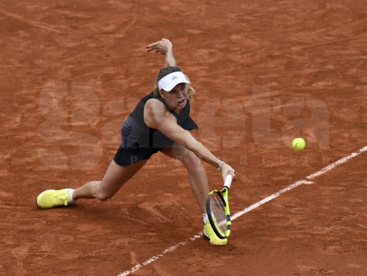 GALERIE FOTO Fără emoții » Rivala Simonei Halep a ajuns în "optimile" de la Roland Garros: adversară de coșmar pentru daneză