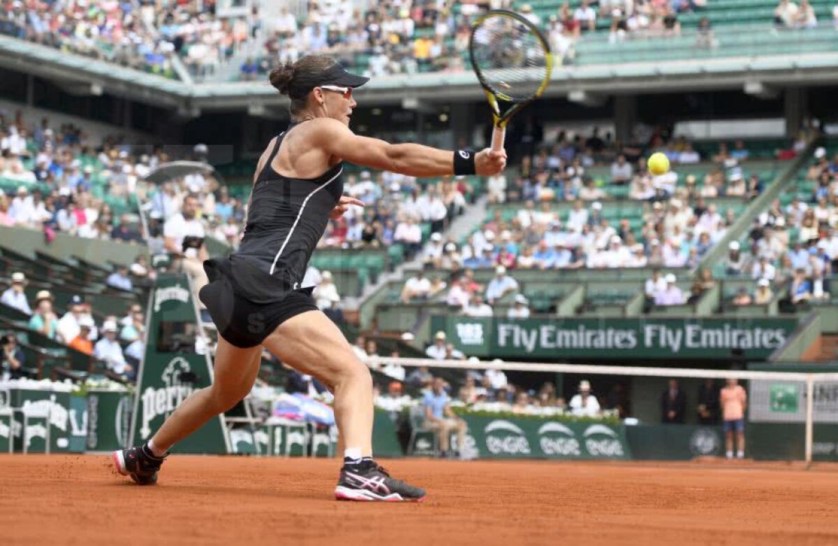 Corespondenţă de la Paris // FOTO Garbiñe Muguruza e de neoprit » Victorie într-o oră cu Samantha Stosur