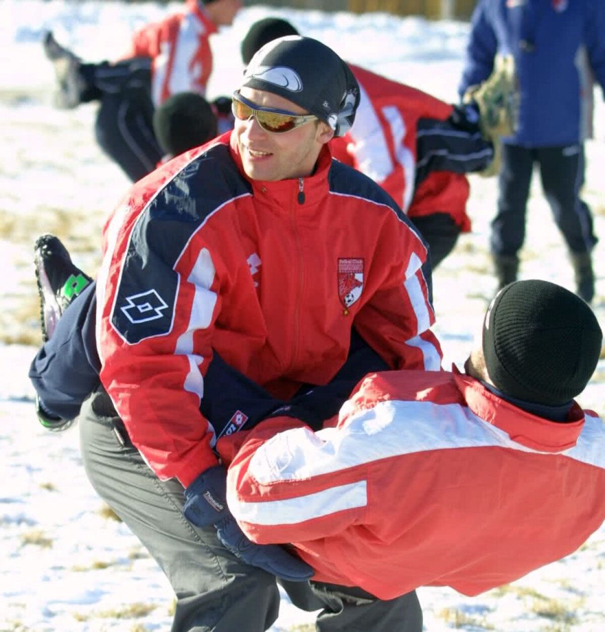 GALERIE FOTO + VIDEO Bogdan Lobonț și-a anunțat retragerea din fotbal printr-o scrisoare emoționantă: "Legați-vă centurile, se pleacă într-o nouă aventură și mai frumoasă" » FRF îi pregătește o festivitate la meciul cu Finlanda
