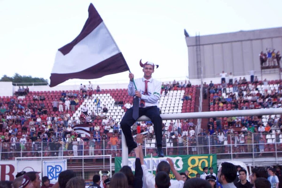 GALERIE FOTO + VIDEO Bogdan Lobonț și-a anunțat retragerea din fotbal printr-o scrisoare emoționantă: "Legați-vă centurile, se pleacă într-o nouă aventură și mai frumoasă" » FRF îi pregătește o festivitate la meciul cu Finlanda