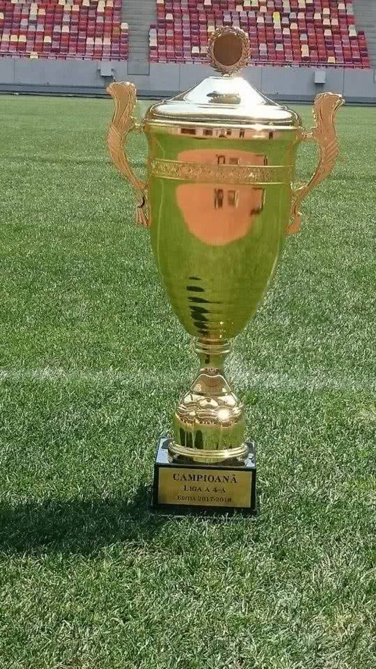 UPDATE Toate detaliile finalei Academia Rapid - Steaua! EXCLUSIV Interviuri cu două dintre vedetele echipelor: "Să nu-i subestimăm" / "Uitați ce a fost! Asta e finala"