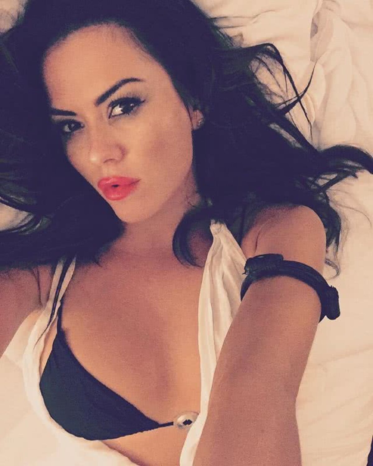 FOTO Agüero are o nouă iubită? Prins în ipostaze intime cu un supermodel de top!