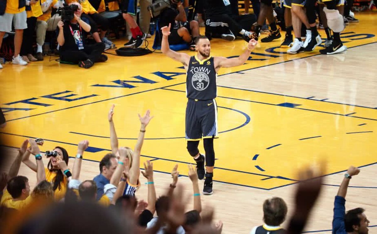 VIDEO+FOTO Golden State vs. Cleveland Cavaliers 2-0 » James nu poate singur! Curry se distrează în meciul doi și o apropie pe Golden State de un nou titlu