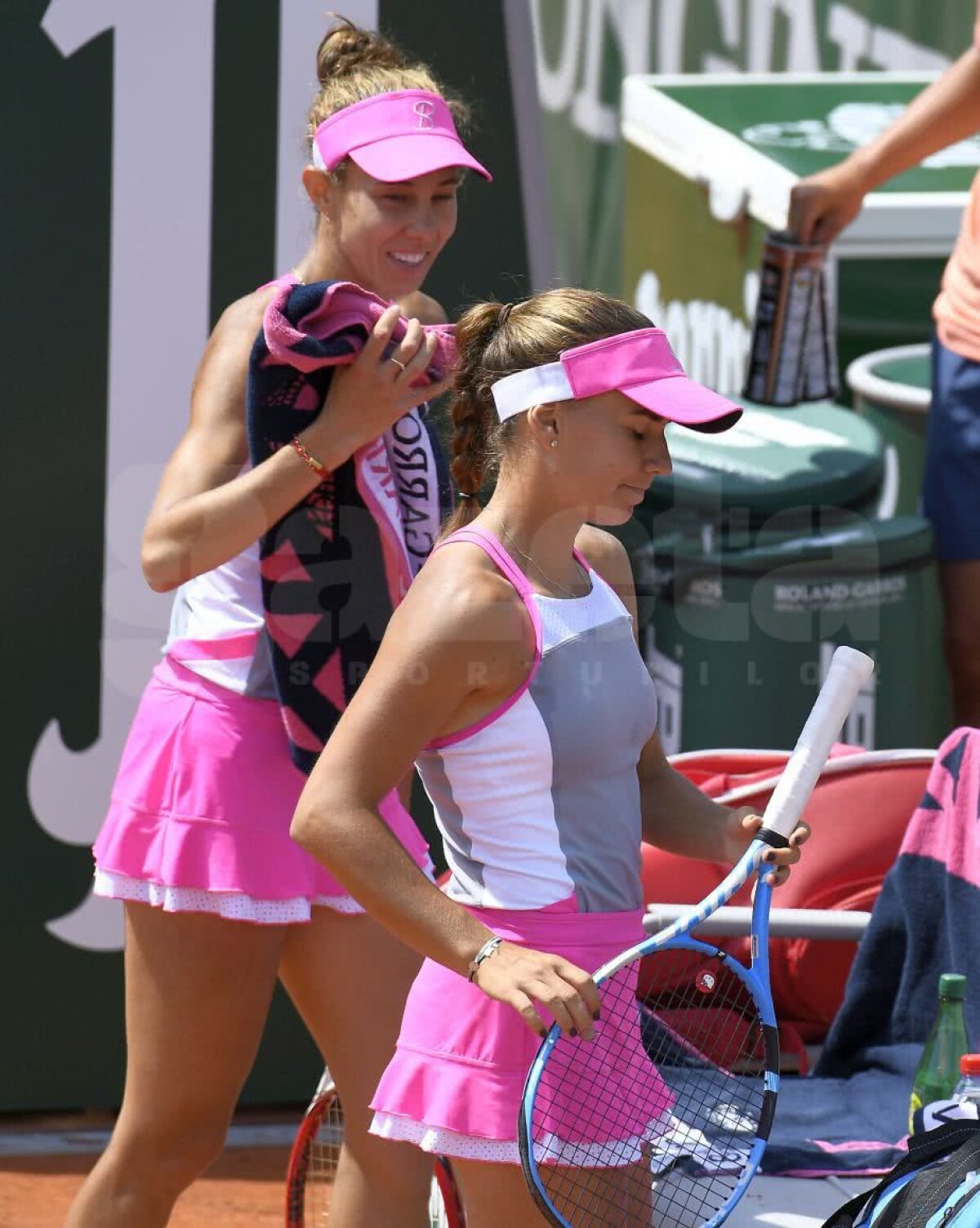 GALERIE FOTO // Senzaționale! Buzărnescu și Bara își continuă parcursul la Roland Garros » Victorie și calificare în sferturi