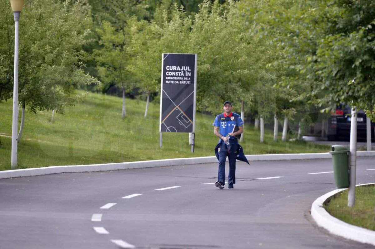 GALERIE FOTO Imagini de la ultimul antrenament al naționalei + 10 poze cu Bogdan Lobonț din ultima sa conferință de presă ca jucător