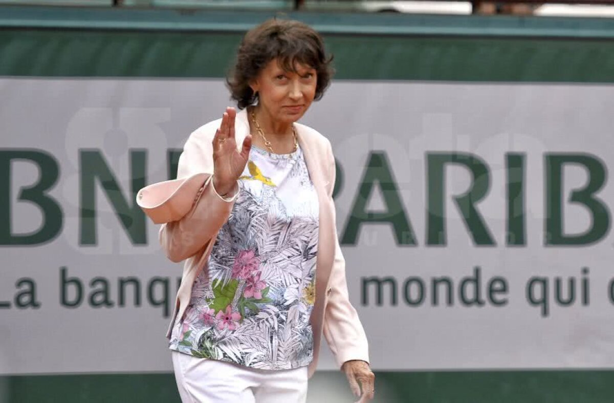 CORESPONDENȚĂ DIN PARIS // GALERIE FOTO 40 de ani de la unicul titlu de Mare Șlem cucerit de o româncă » Virginia Ruzici a fost premiată la Paris