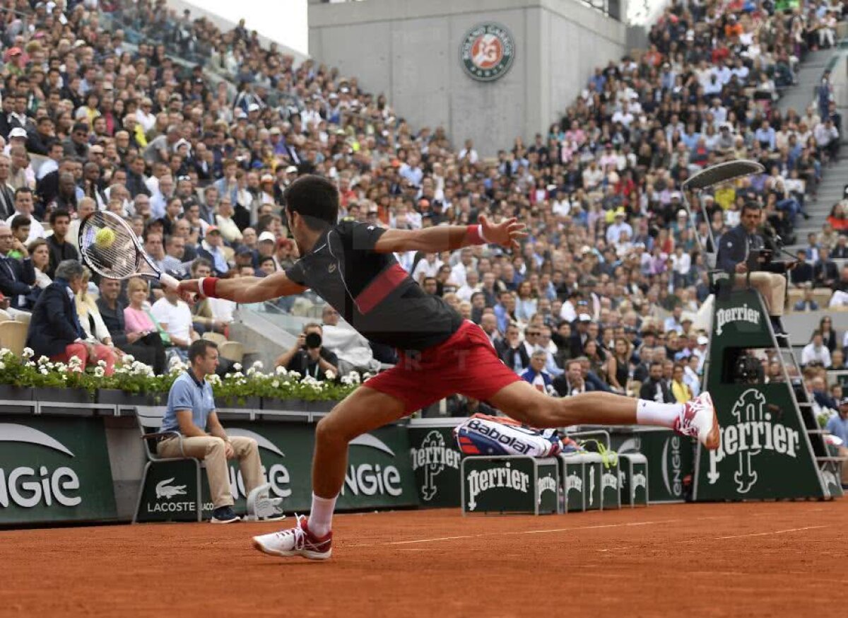 ROLAND GARROS // GALERIE FOTO Surpriza turneului: Djokovic, eliminat de omul fără victorie în turneele de Mare Șlem! 