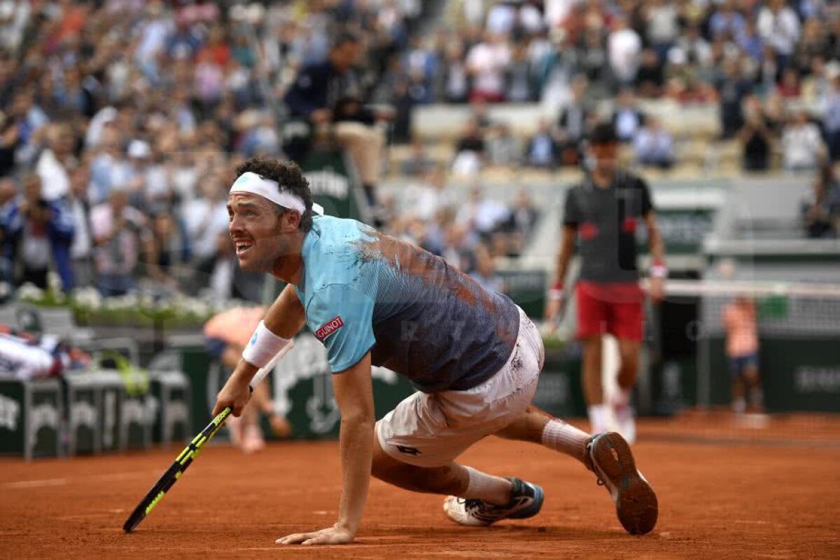ROLAND GARROS // GALERIE FOTO De la suspendare pentru trucare de meciuri, la victorie cu Djokovic » Declarațiile emoționante ale lui Cecchinato după calificarea în semifinale: "A meritat toată munca"