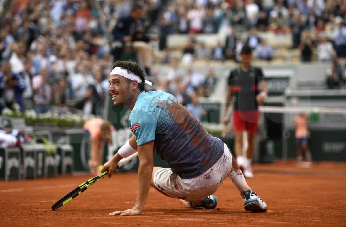 ROLAND GARROS // GALERIE FOTO De la suspendare pentru trucare de meciuri, la victorie cu Djokovic » Declarațiile emoționante ale lui Cecchinato după calificarea în semifinale: "A meritat toată munca"