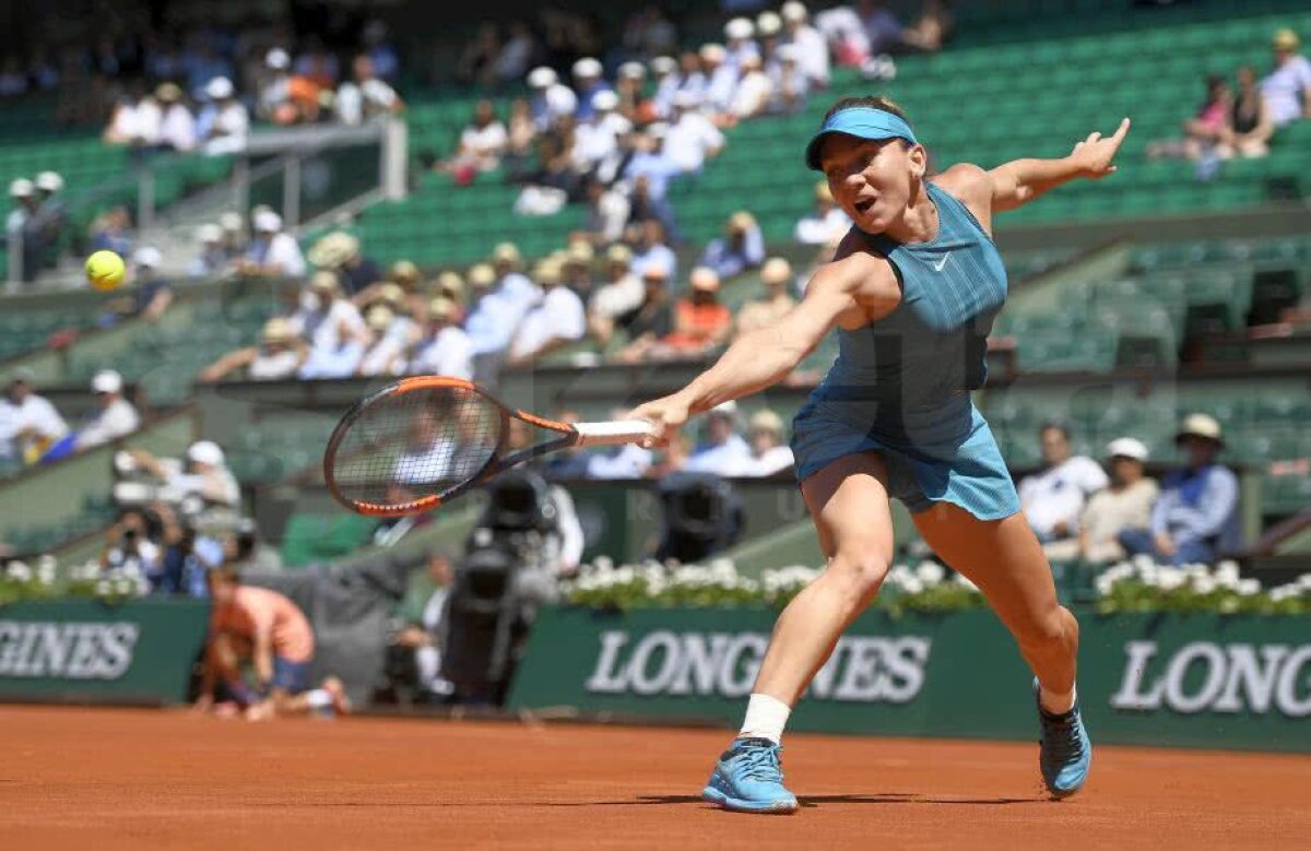 Simona Halep o surclasează pe Garbine Muguruza și e în a treia finală de Roland Garros din carieră! VICTORIE imensă: își păstrează și numărul 1 mondial!