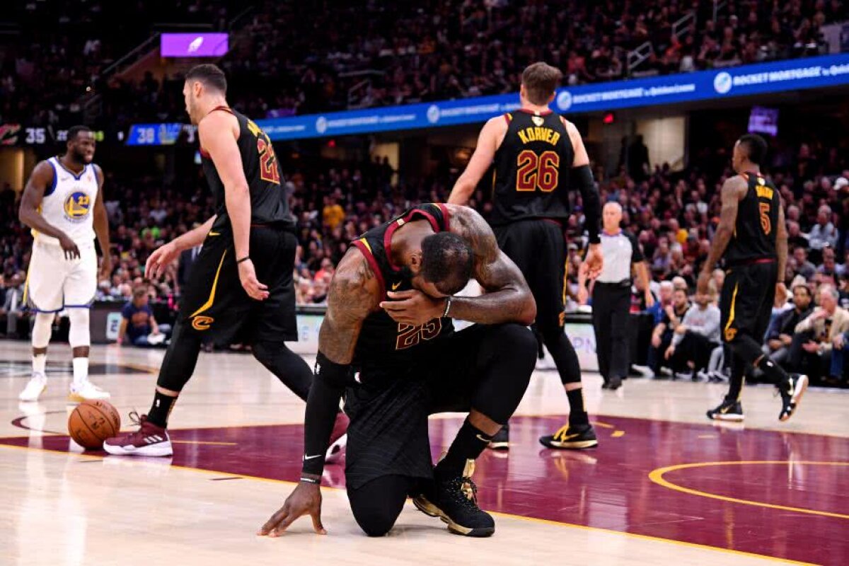 VIDEO+FOTO Cleveland Cavaliers vs. Golden State 0-4 » Măturați! Golden State își păstrează titlul după ce o demolează pe Cleveland, 108-85 » Durant MVP, LeBron își caută echipă