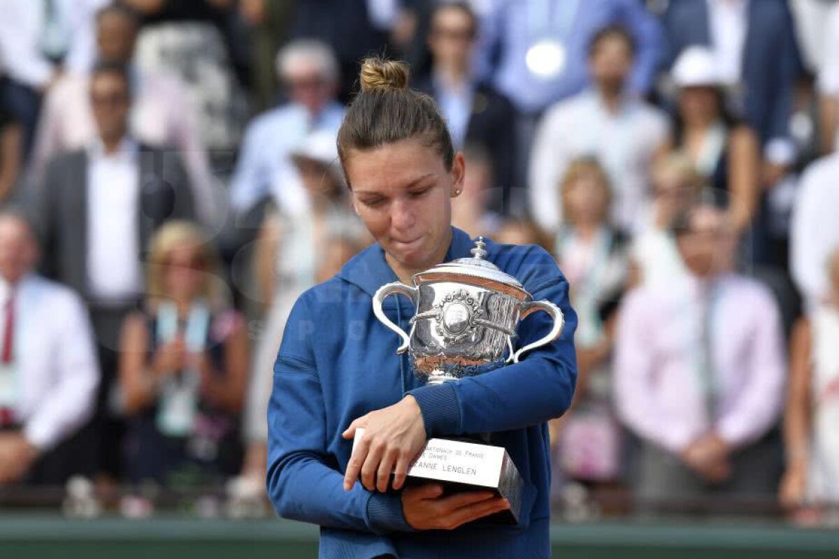 SIMONA HALEP A CÂȘTIGAT ROLAND GARROS // GALERIE FOTO A plâns și a sărutat trofeul de o mie de ori! Bucurie fără seamăn a Simonei Halep după titlul de la Roland Garros