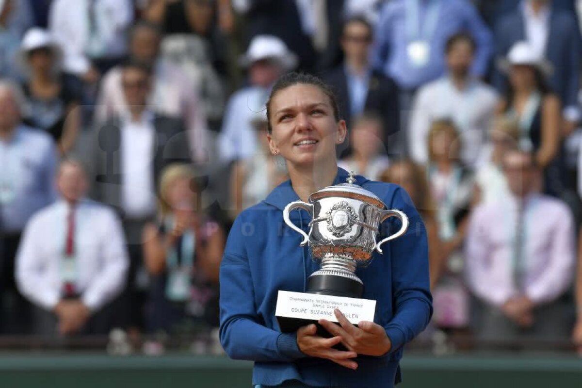 SIMONA HALEP A CÂȘTIGAT ROLAND GARROS // GALERIE FOTO A plâns și a sărutat trofeul de o mie de ori! Bucurie fără seamăn a Simonei Halep după titlul de la Roland Garros