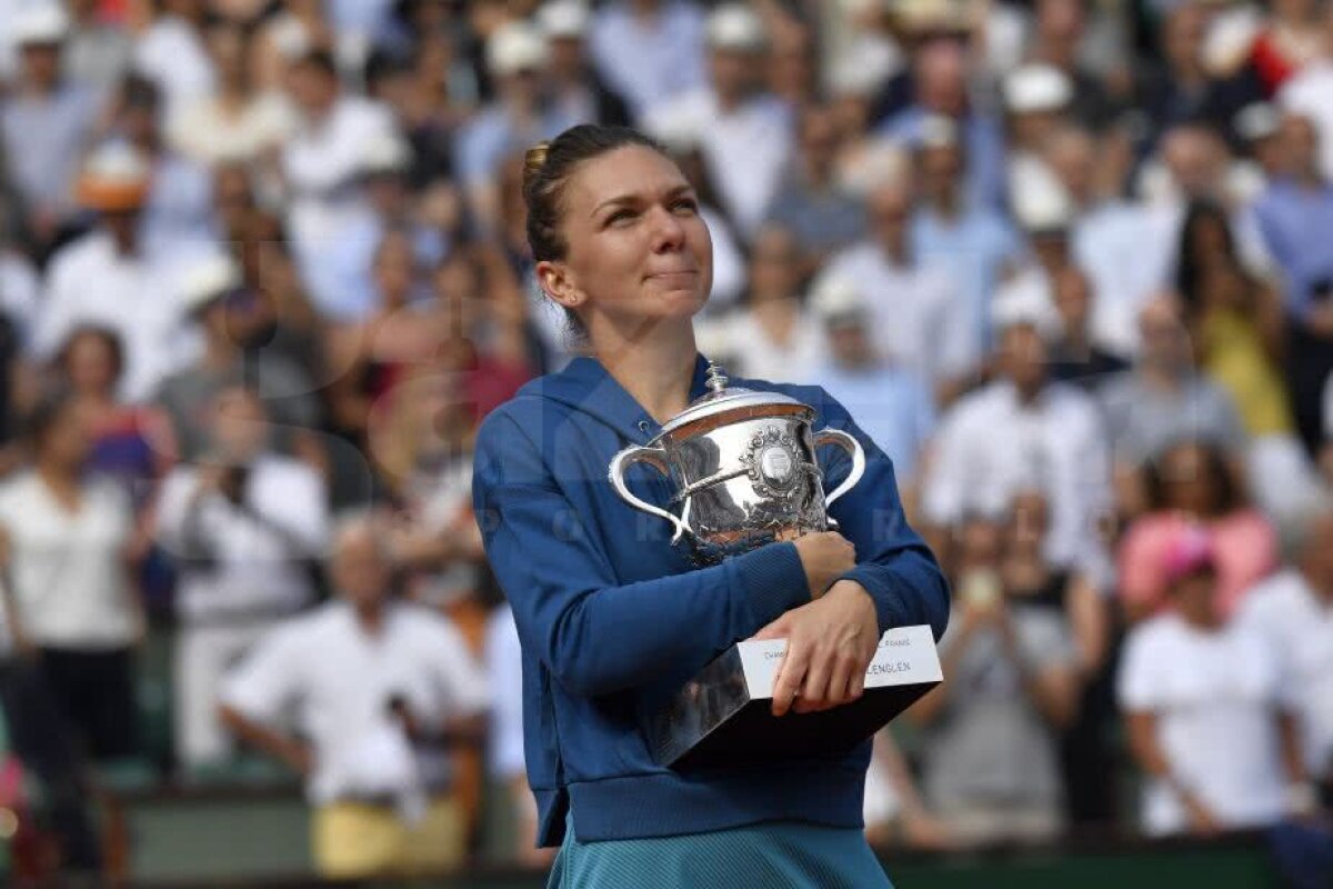SIMONA HALEP A CÂȘTIGAT ROLAND GARROS // GALERIE FOTO A plâns și a sărutat trofeul de o mie de ori! Bucurie fără seamăn a Simonei Halep după titlul de la Roland Garros