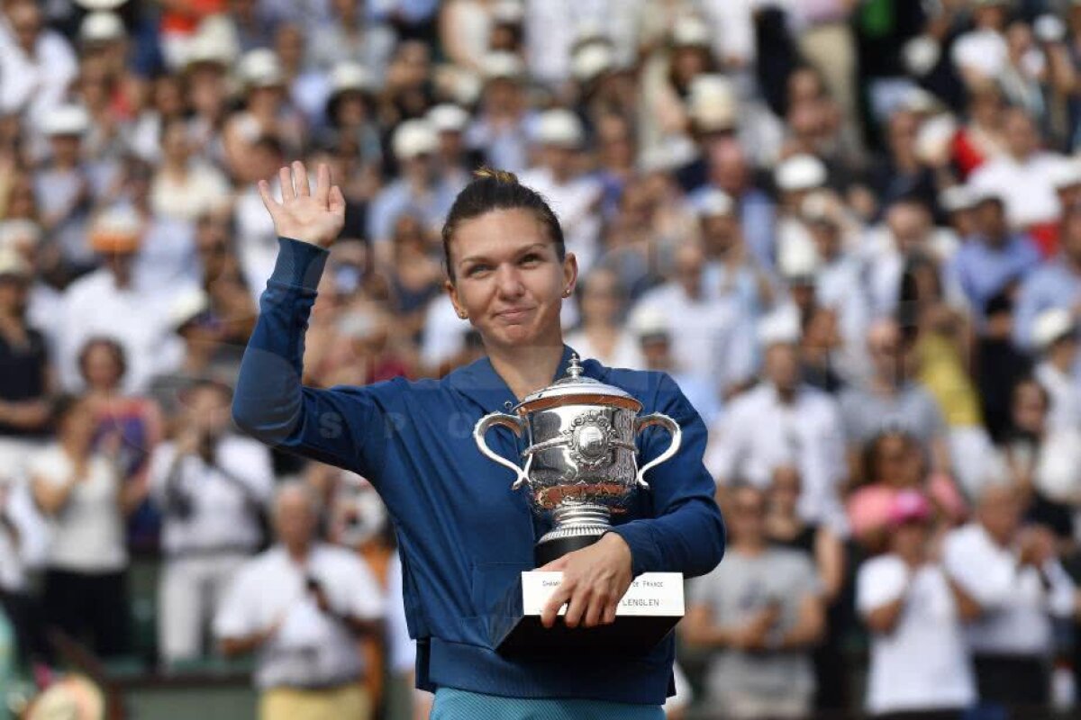 SIMONA HALEP A CÂȘTIGAT ROLAND GARROS // GALERIE FOTO A plâns și a sărutat trofeul de o mie de ori! Bucurie fără seamăn a Simonei Halep după titlul de la Roland Garros