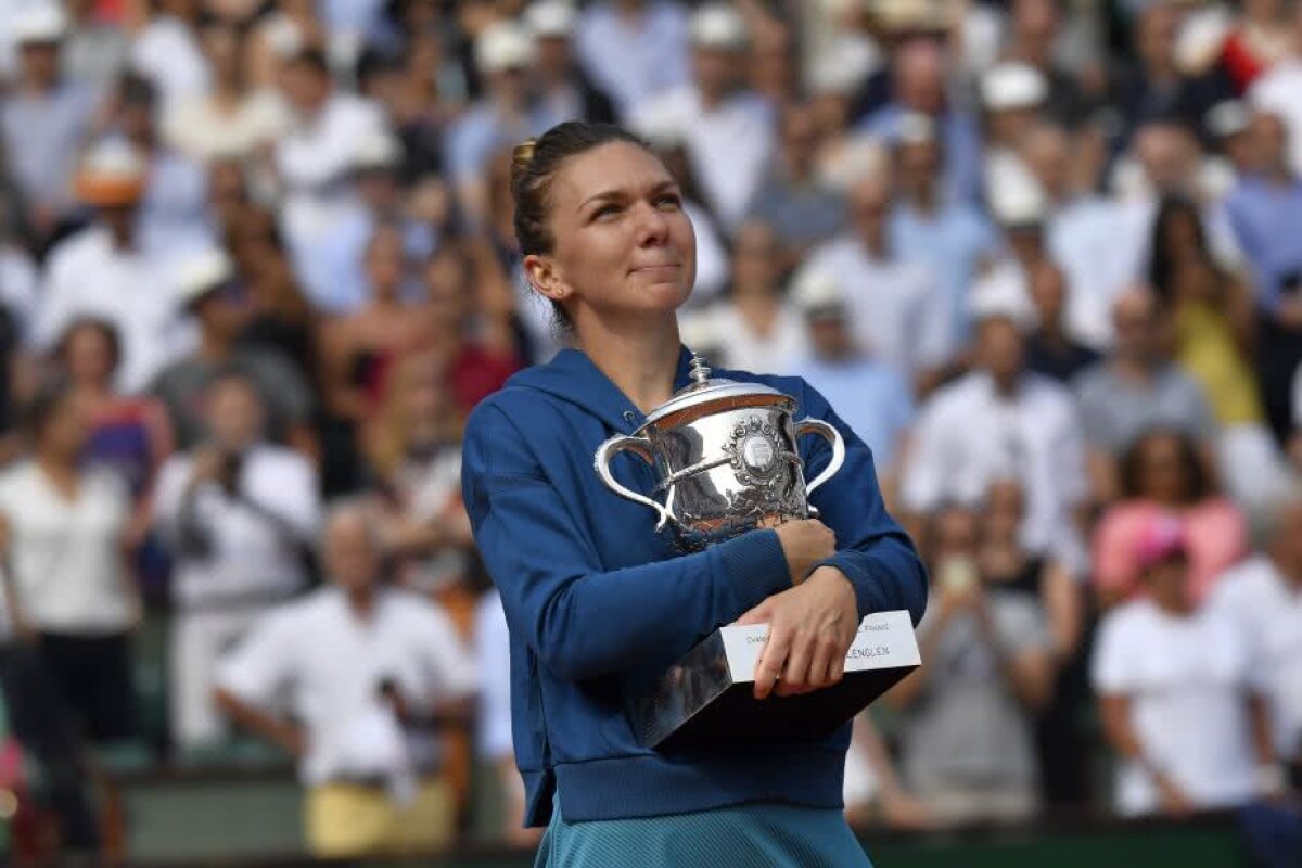SIMONA HALEP A CÂȘTIGAT ROLAND GARROS // GALERIE FOTO A plâns și a sărutat trofeul de o mie de ori! Bucurie fără seamăn a Simonei Halep după titlul de la Roland Garros