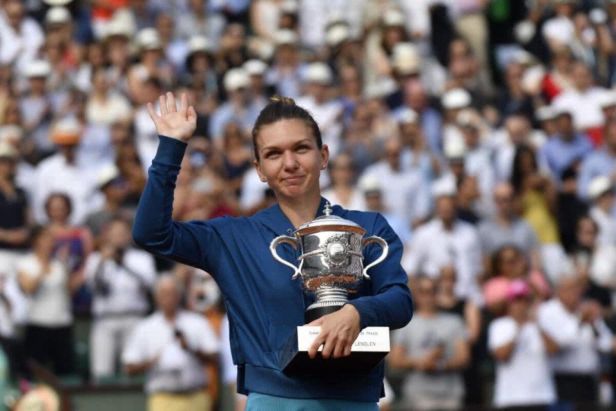 SIMONA HALEP A CÂȘTIGAT ROLAND GARROS // GALERIE FOTO A plâns și a sărutat trofeul de o mie de ori! Bucurie fără seamăn a Simonei Halep după titlul de la Roland Garros