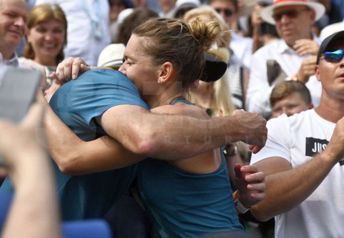 SIMONA HALEP A CÂȘTIGAT ROLAND GARROS // VIDEO+FOTO Explozie de bucurie în tabăra Simonei! Halep i-a sărit în brațe lui Darren Cahill și a plâns de fericire