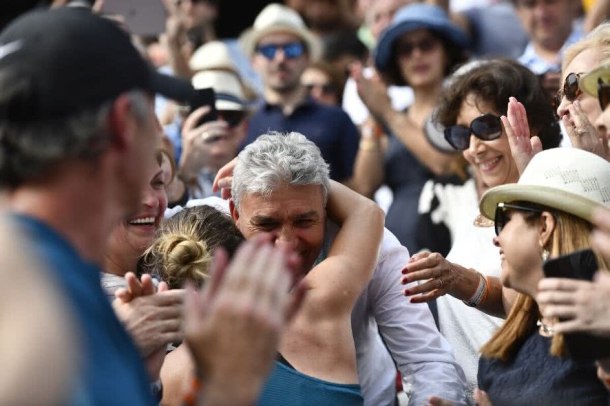 SIMONA HALEP A CÂȘTIGAT ROLAND GARROS // VIDEO+FOTO La fel ca Nadal! Simona Halep a sărbătorit primul titlu de Grand Slam cățărându-se până în lojă