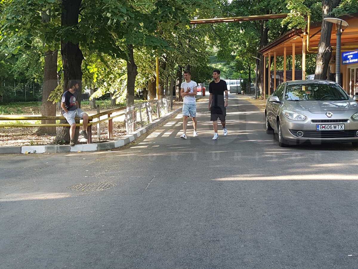 GALERIE FOTO FCSB s-a reunit astăzi la INMS » Cele 8 nume noi din lotul lui Dică + fotbalistul care a "furat" startul 