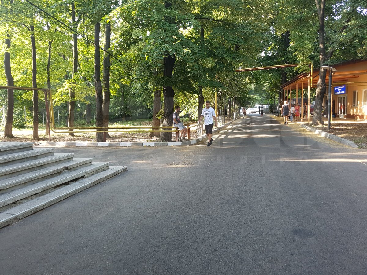 GALERIE FOTO FCSB s-a reunit astăzi la INMS » Cele 8 nume noi din lotul lui Dică + fotbalistul care a "furat" startul 